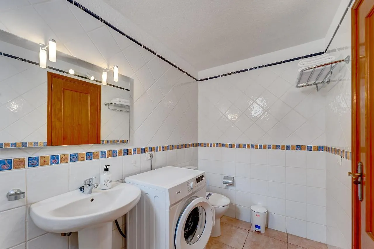 Pretty 1B Apartment In Diamantes 2, Heated Pool Los Cristianos   Los Cristianos (Tenerife)